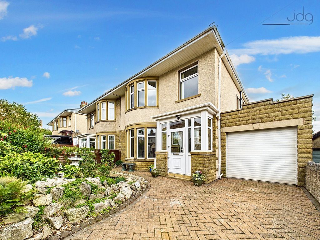 Property photo 1 of 14 Welcome To Boscombe Avenue