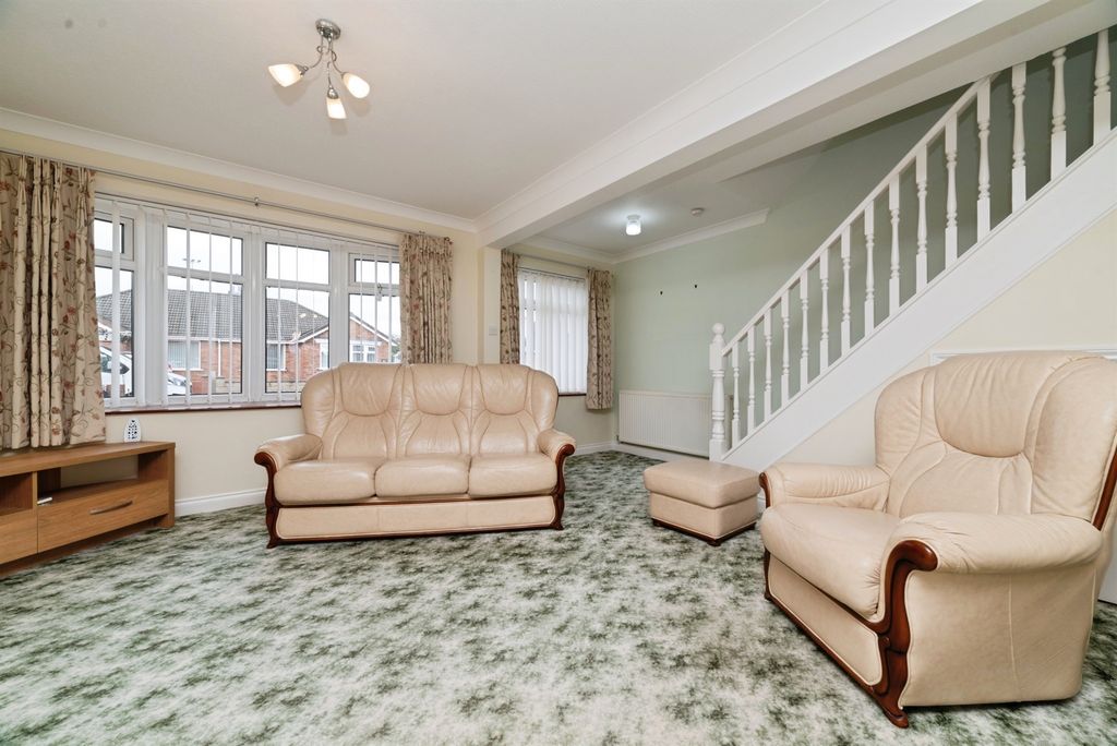 Property photo 3 of 15