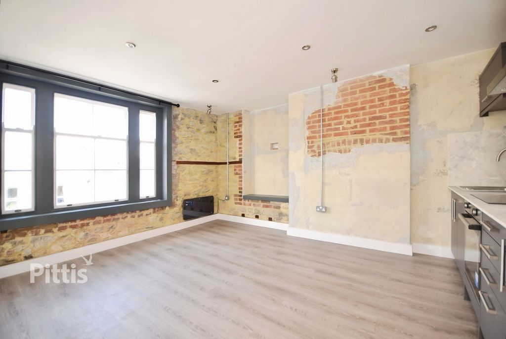 Property photo 2 of 7 58c4dc20-Fileacce...