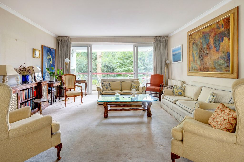 Property photo 3 of 18 Reception Room