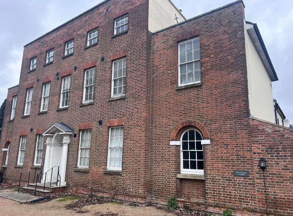 Property photo 1 of 5 Exterior