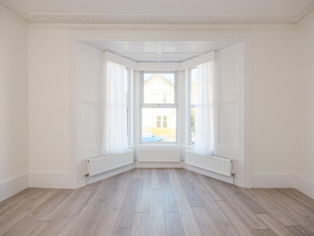 Property photo 3 of 11 Cnr58842.Jpg