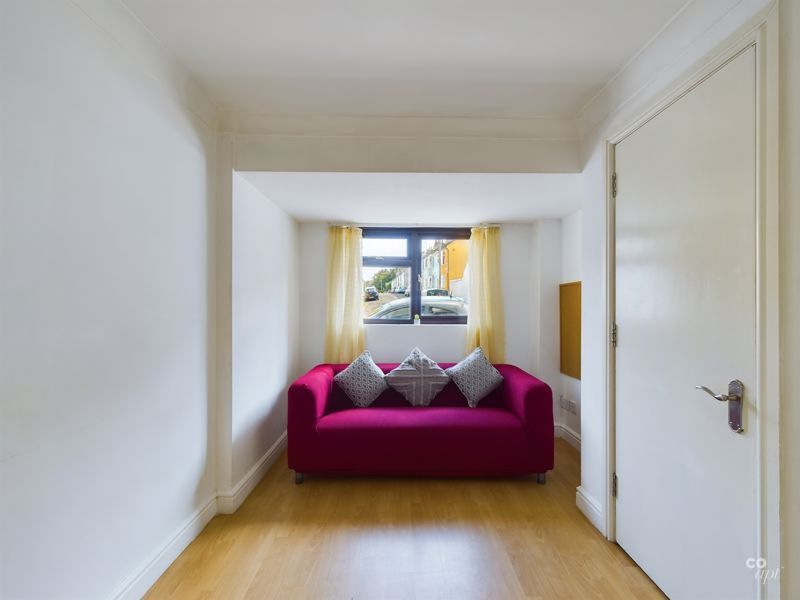 Property photo 2 of 11 Photo 21