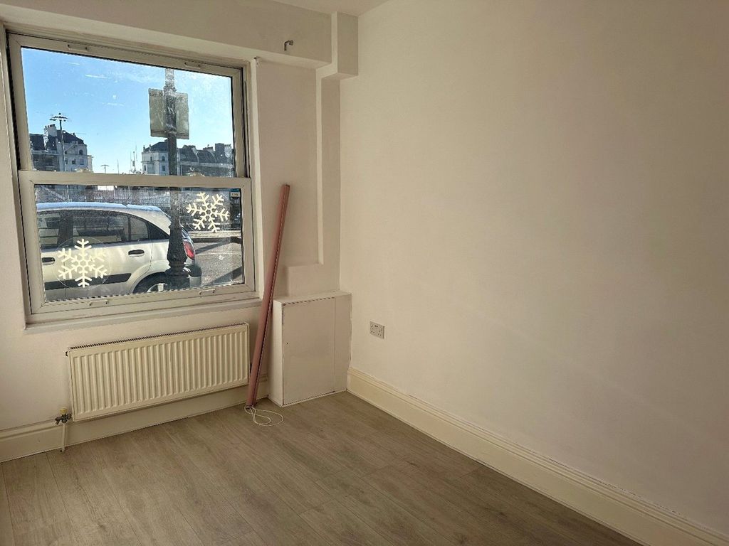 Property photo 3 of 9 Picture No. 07