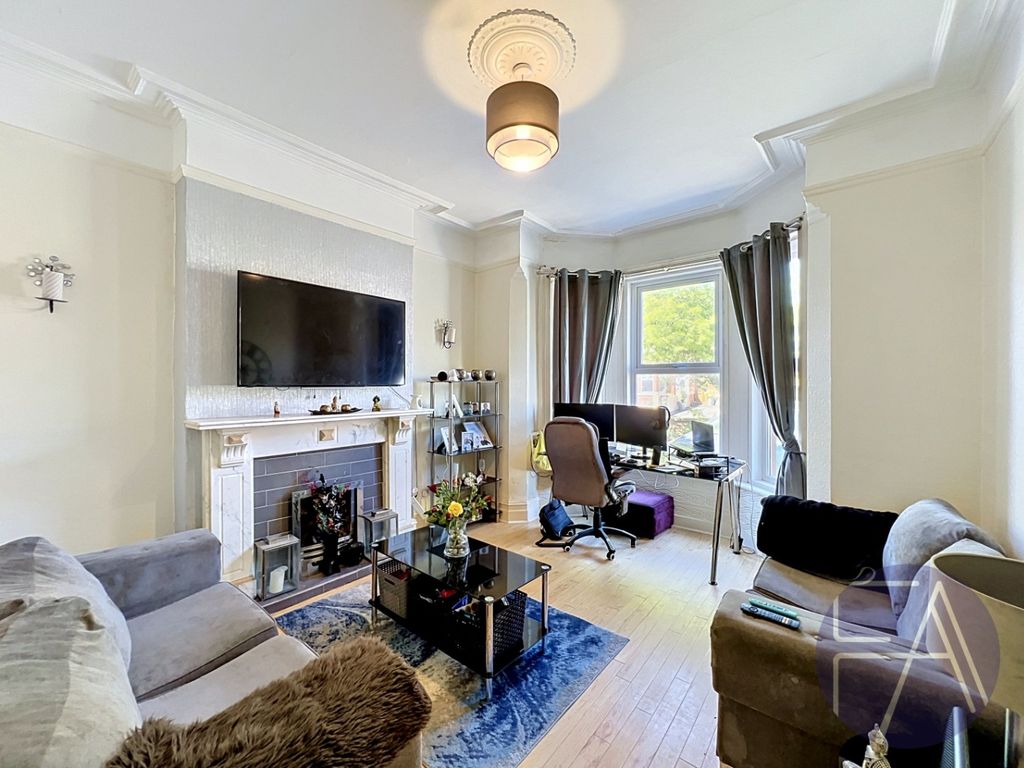 Property photo 2 of 14 5131692