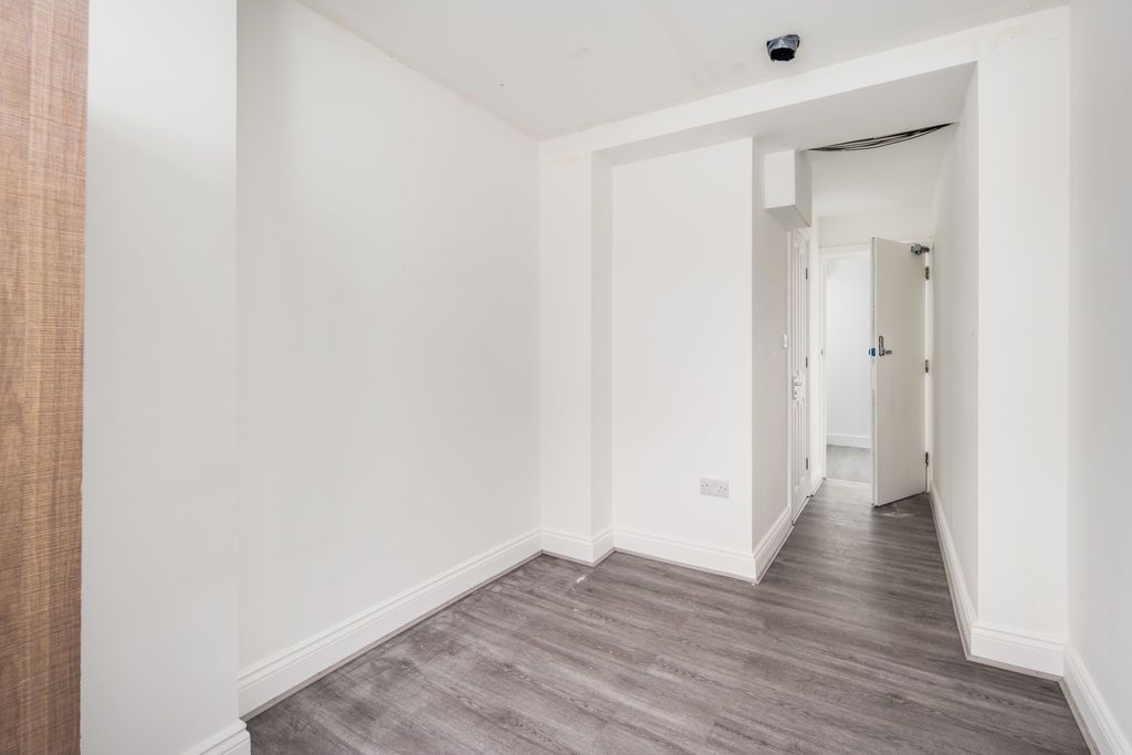 Additional image 15 of 5 bed flat to rentSharers Welcome IG1