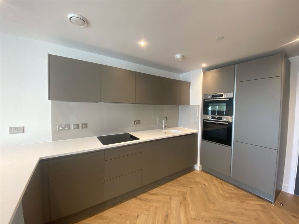 Property photo 3 of 16 Picture No. 05