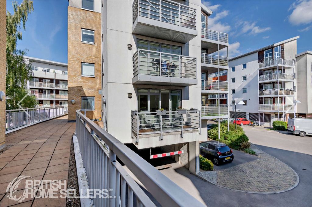 Property photo 1 of 14 Picture No. 16