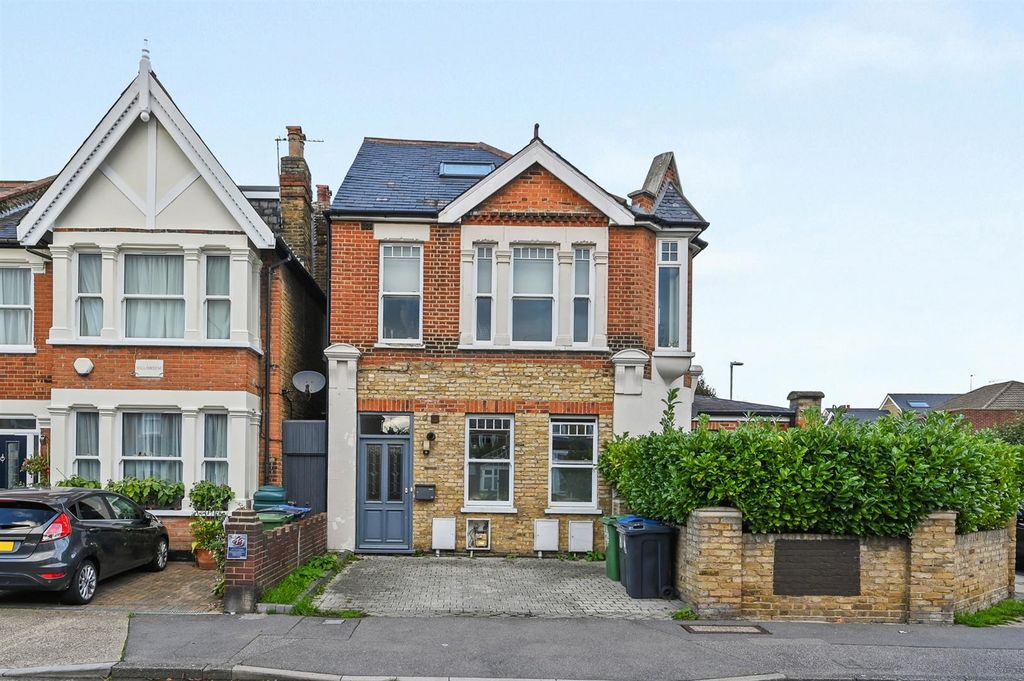 Property photo 1 of 13 Bchj - 151A Kings Road - Exterior (4).Jpg