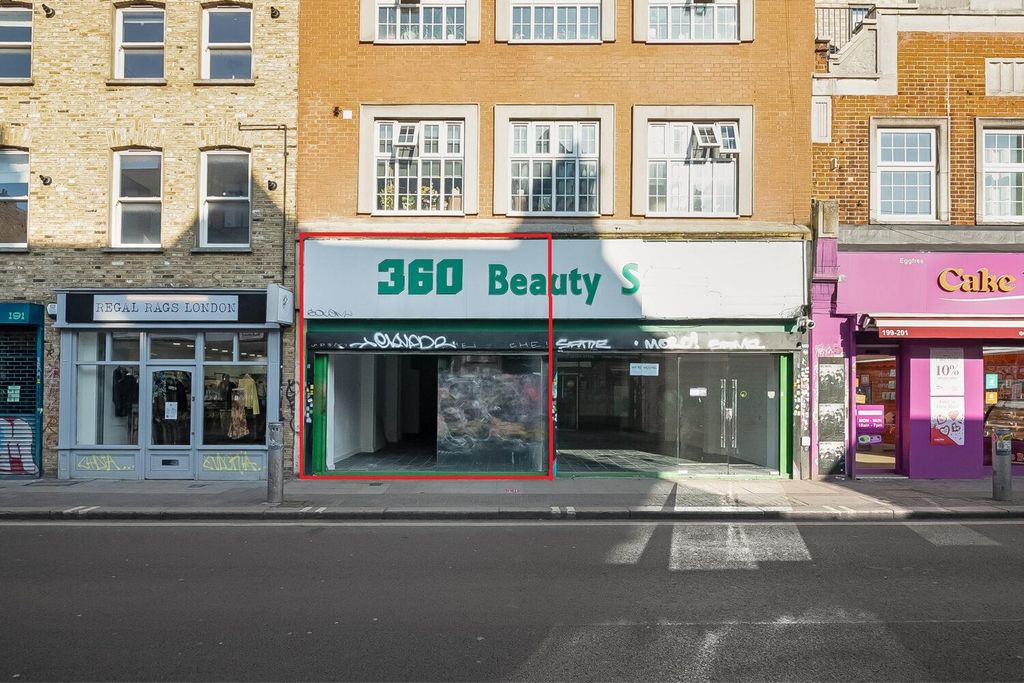 Property photo 1 of 3 195 Rye Lane Frontage.Jpg