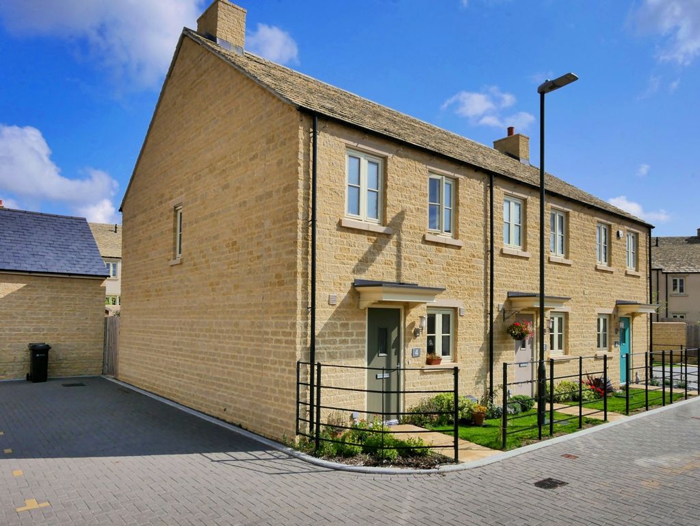 Property photo 1 of 12 Front