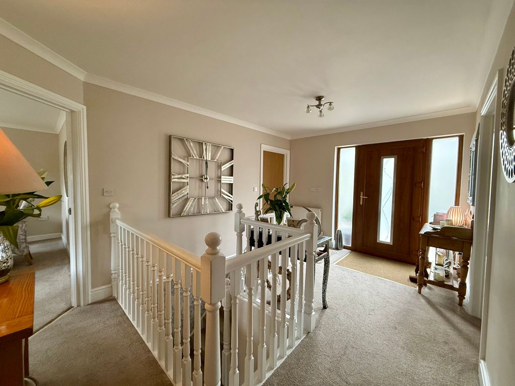 Property photo 2 of 22 Photograph