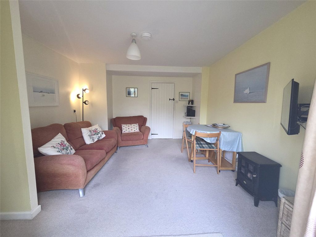 Property photo 2 of 14 2 - Picture No. 13