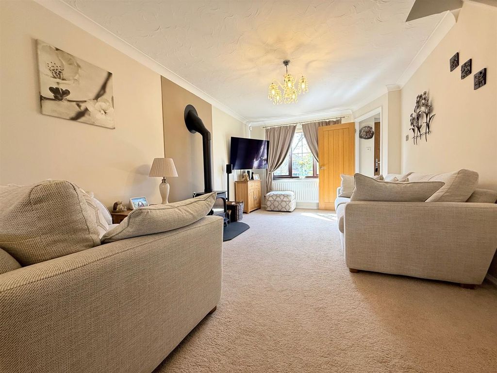 Property photo 3 of 30 13.Jpg