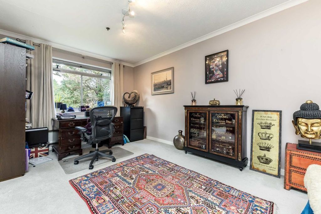 Property photo 3 of 8