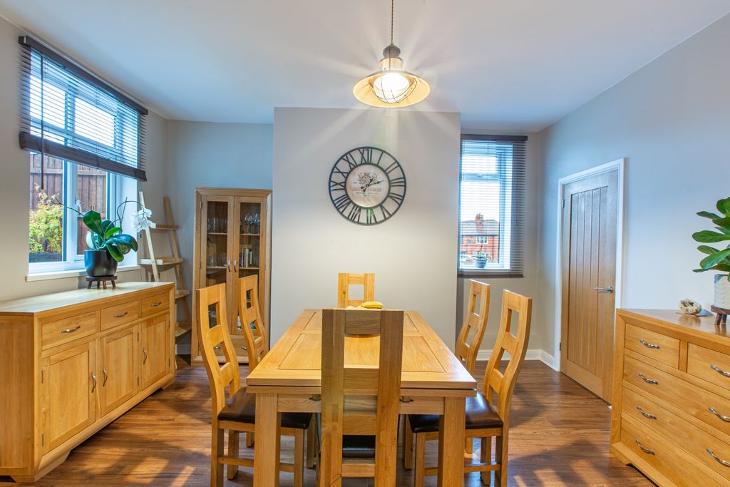 Property photo 3 of 16 Green Lane - Ewemove Pontefract - Dining Room 2