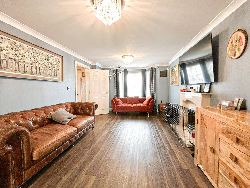 Property photo 3 of 26 Picture No. 15