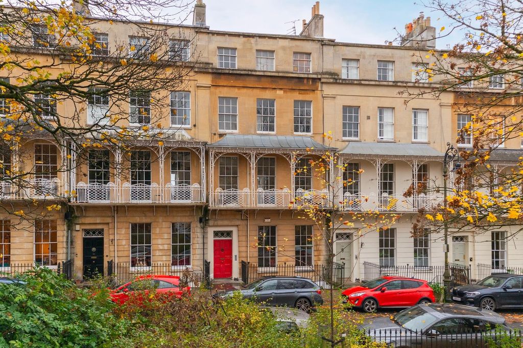 Property photo 2 of 25 G2F5Cpcn - External B.Jpg