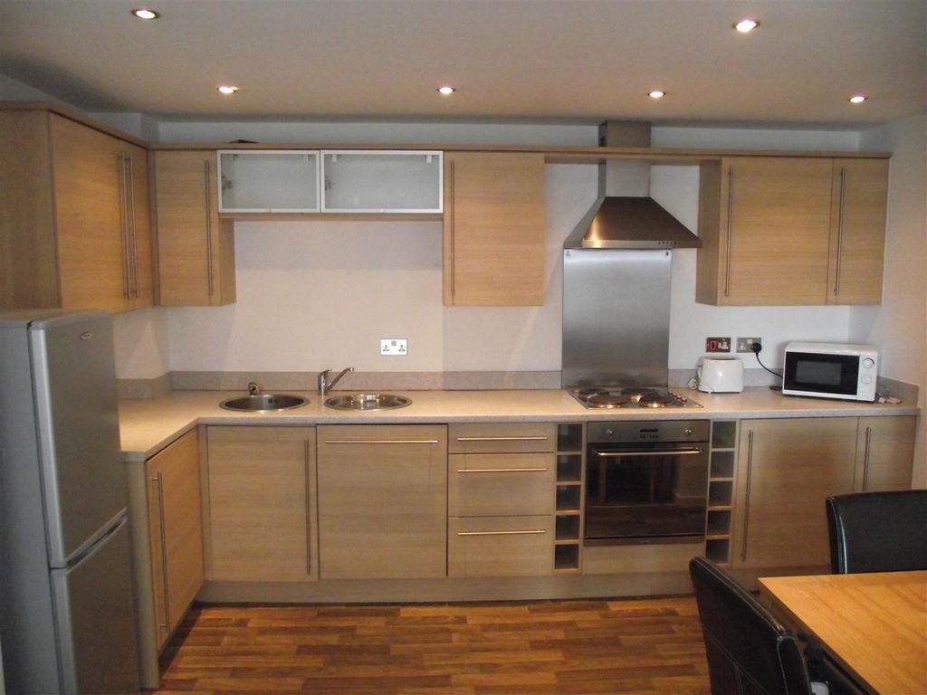 Property photo 1 of 5 Kitchen