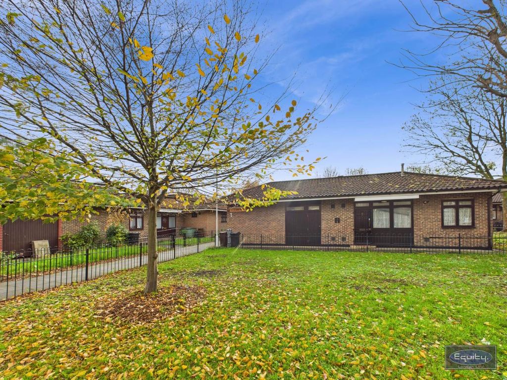 Property photo 1 of 10 External