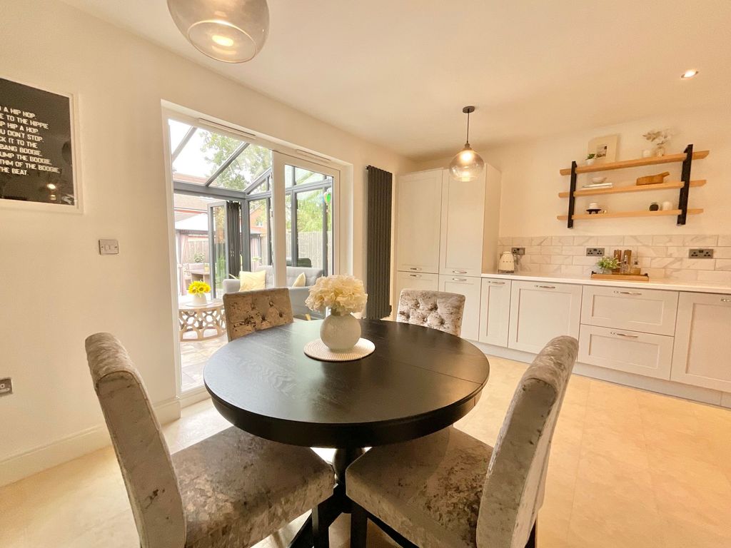 Property photo 3 of 28