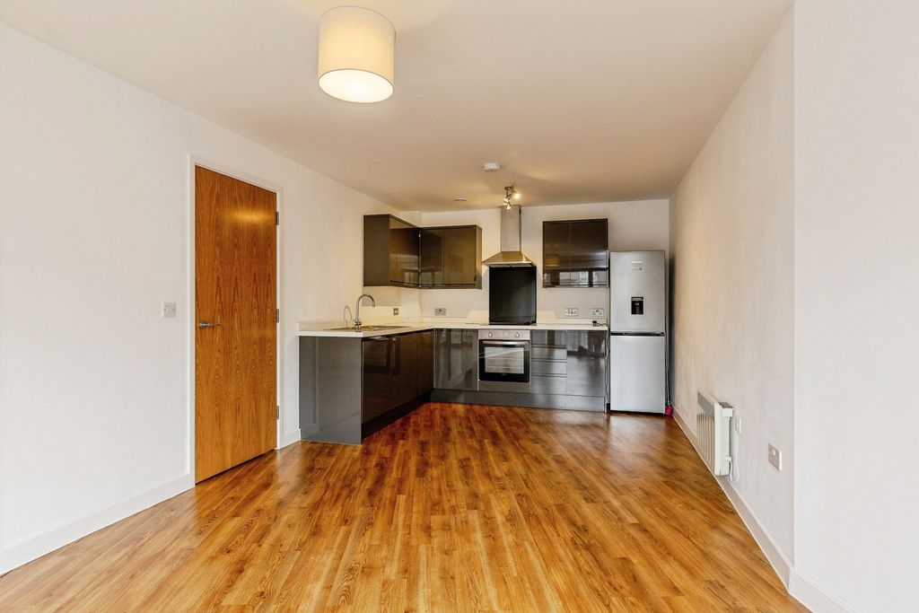 Property photo 1 of 11 Pbox-Img.Jpg