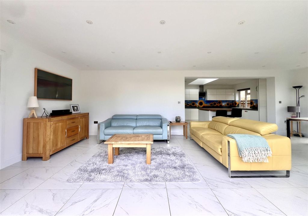 Property photo 1 of 14 Open Plan Living.Jpg