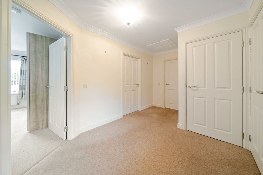 Property photo 2 of 18 Picture No. 06