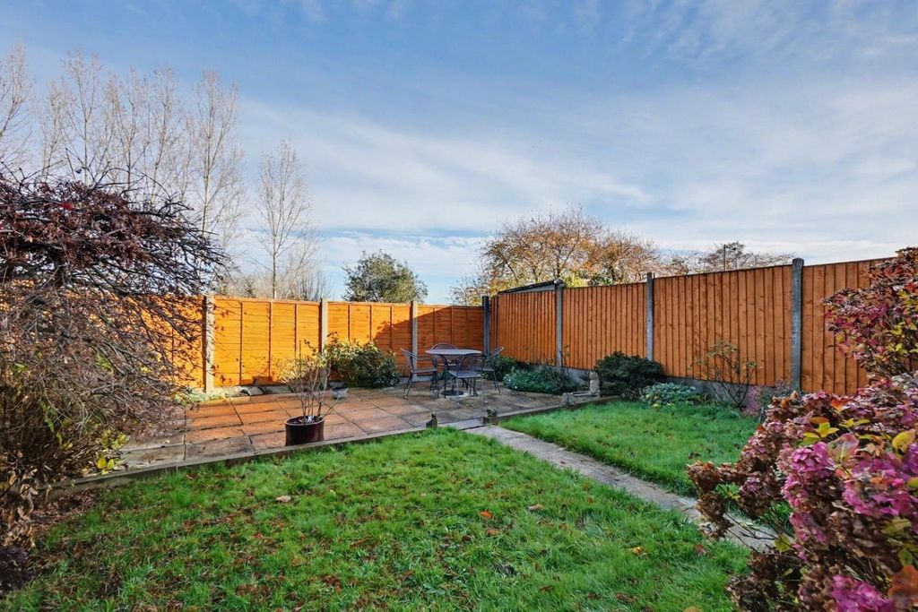 Property photo 2 of 16 4346025