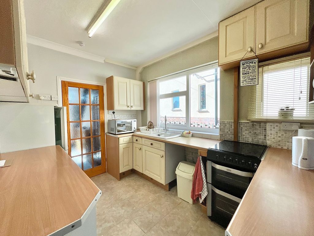 Property photo 3 of 29