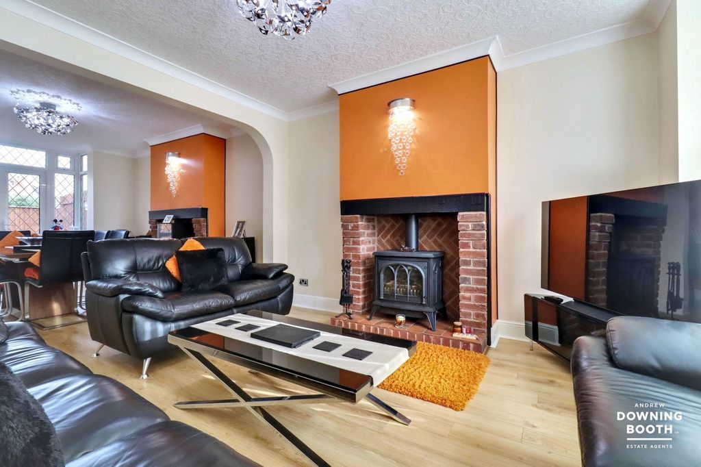 Property photo 3 of 26