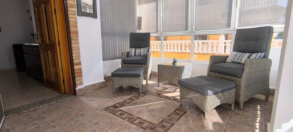Property photo 3 of 34