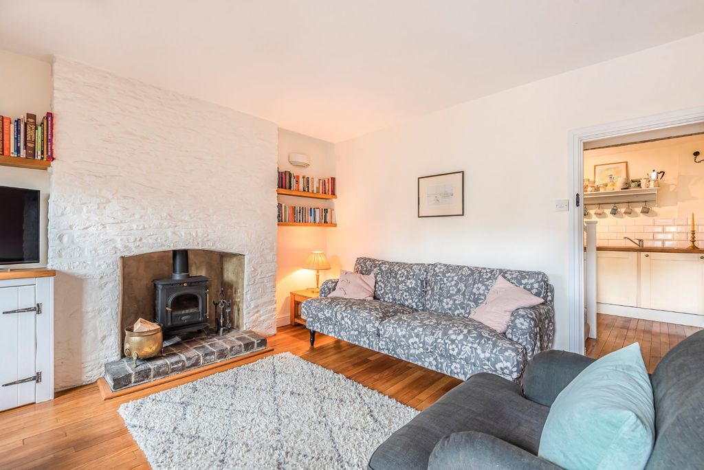 Property photo 2 of 11 Picture No. 15