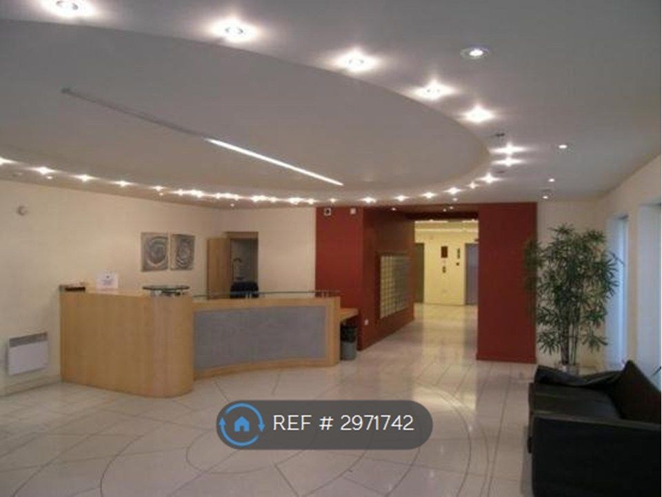 Property photo 2 of 5 Communal Reception