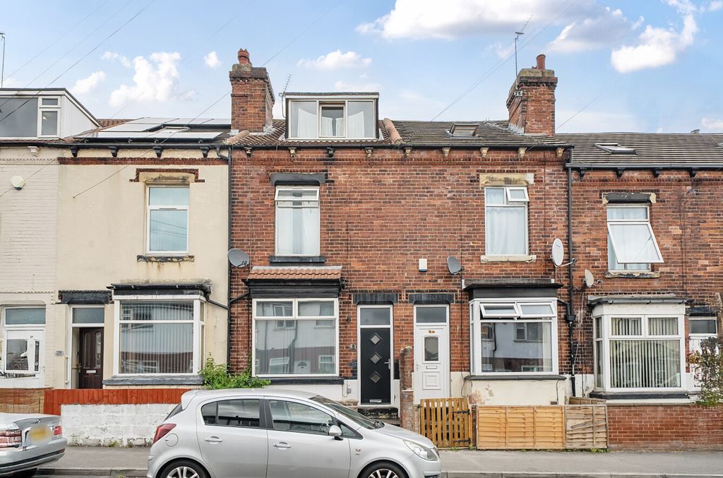 Property photo 1 of 9 1336319-13-689dc7...