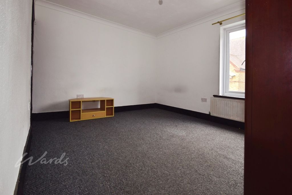 Property photo 3 of 5 Railway Bed 1