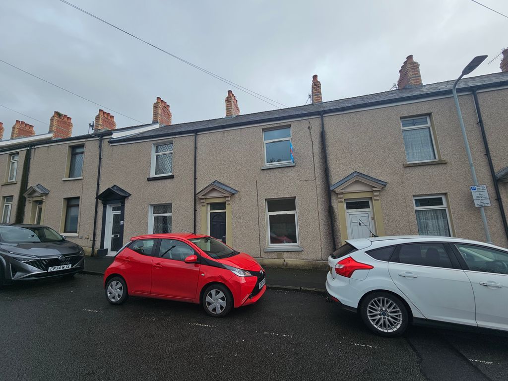Property photo 1 of 10