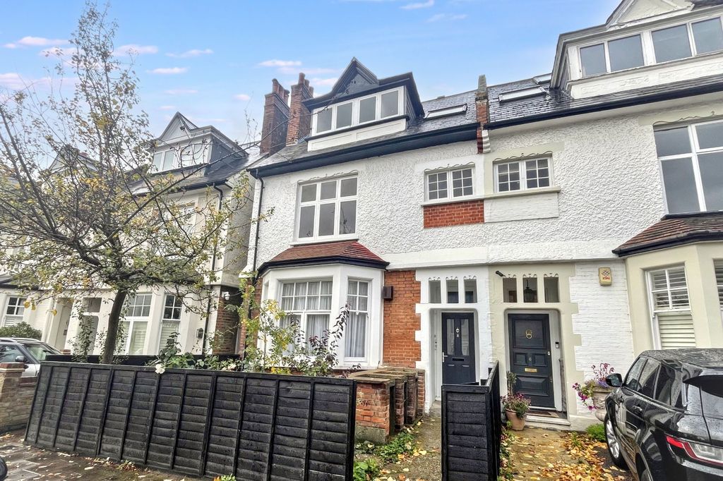 Property photo 3 of 31 8A 8B &amp; 8C Henderson Road, Wandsworth Common, London Sw18 3Rr