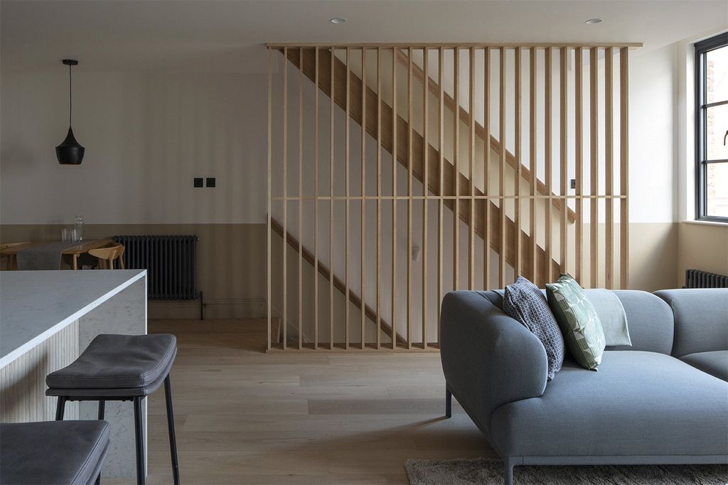 Property photo 3 of 13 Reception