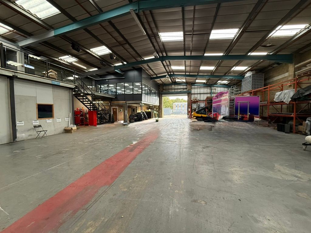 Property photo 3 of 8 Photo 3