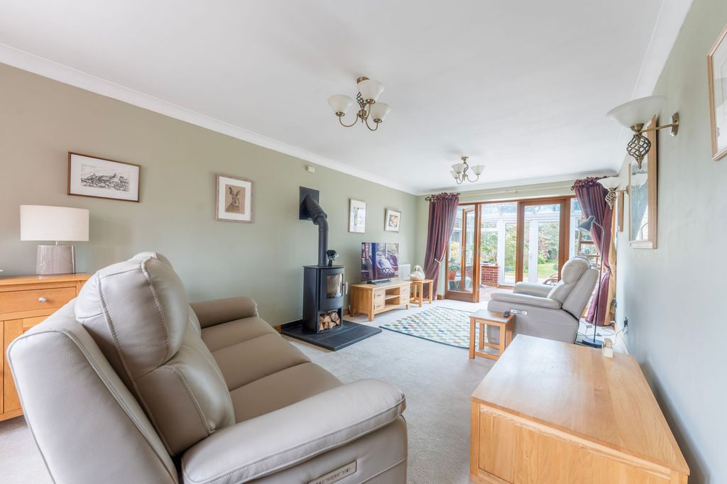 Property photo 3 of 23