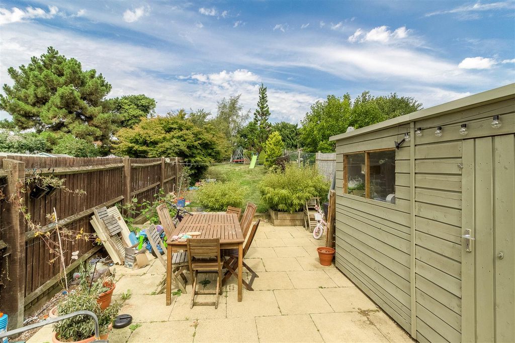 Property photo 2 of 19 Rear Garden