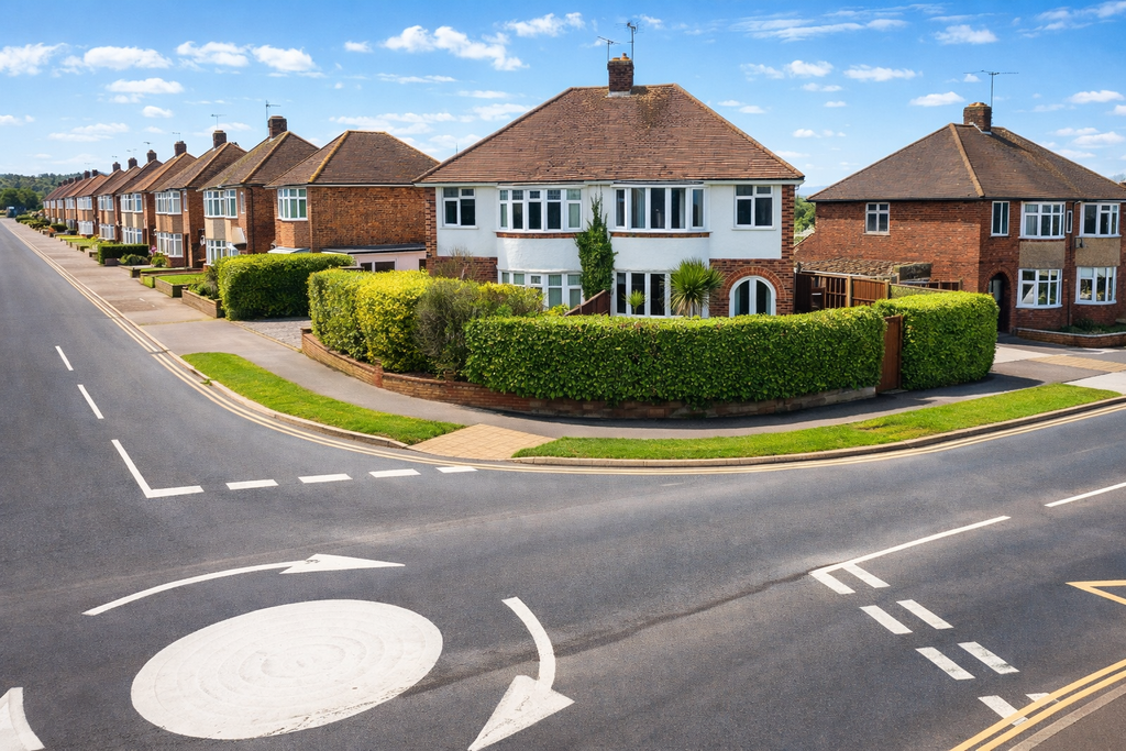 Property photo 3 of 27