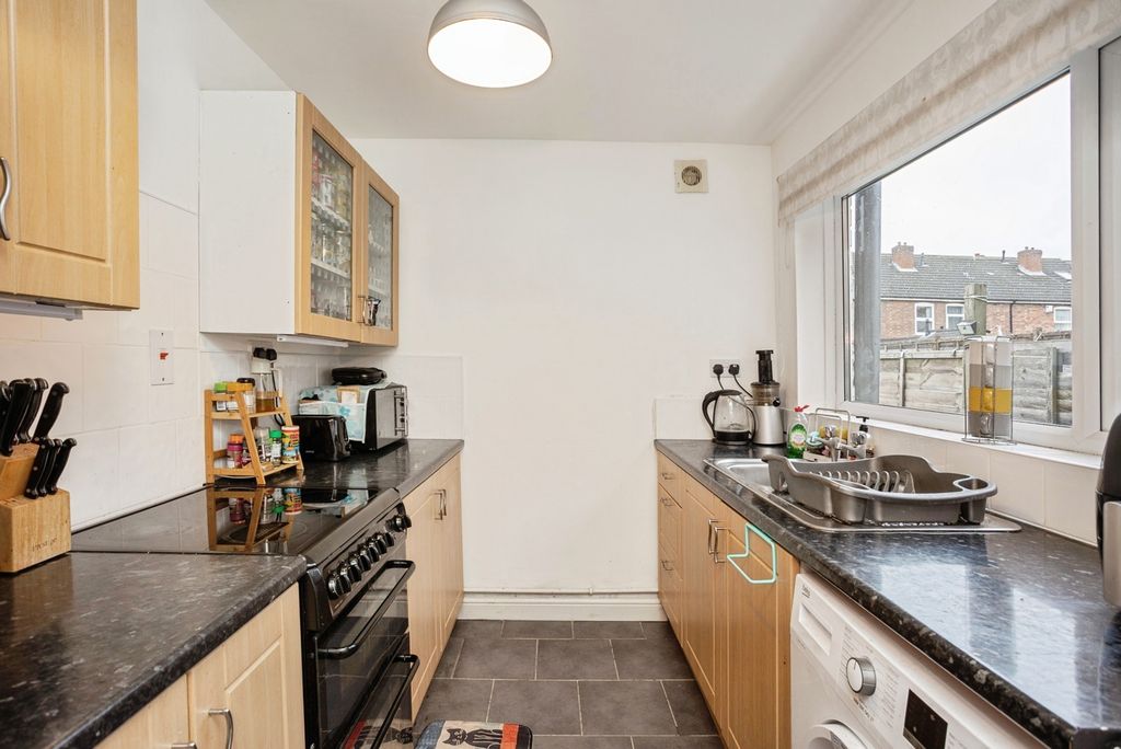 Property photo 3 of 22 Pbox-Img.Jpg