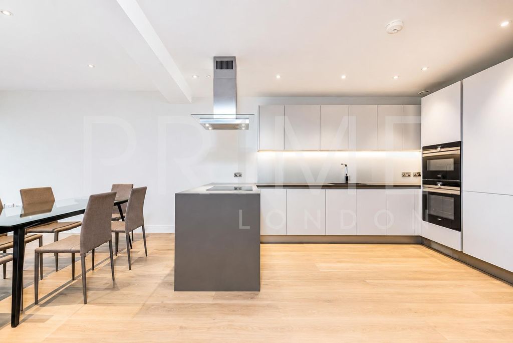 Property photo 3 of 18 Shne5.Jpg