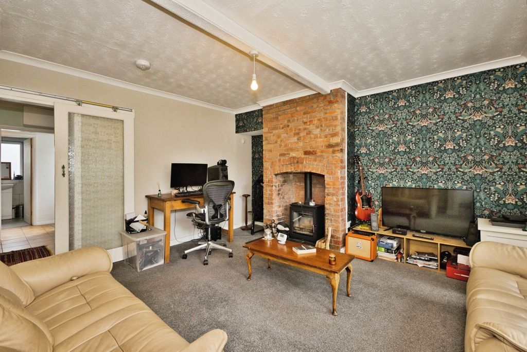 Property photo 3 of 13 Pbox-Img.Jpg