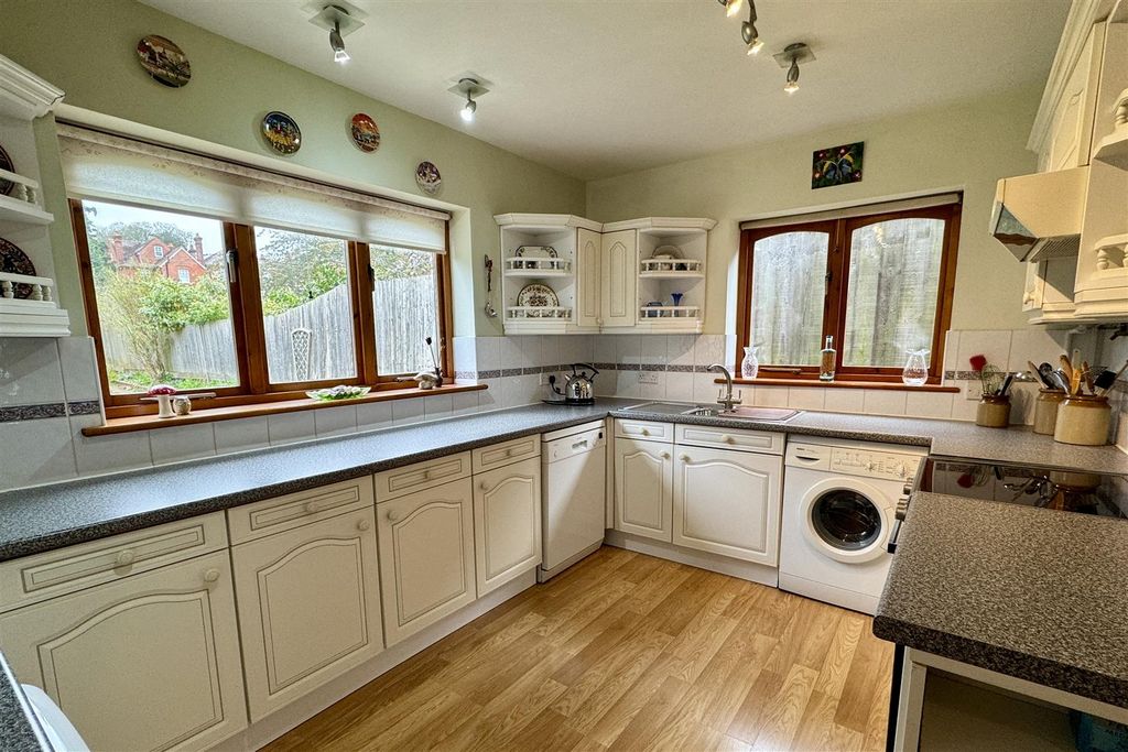 Property photo 3 of 18 Img_4074.Jpg