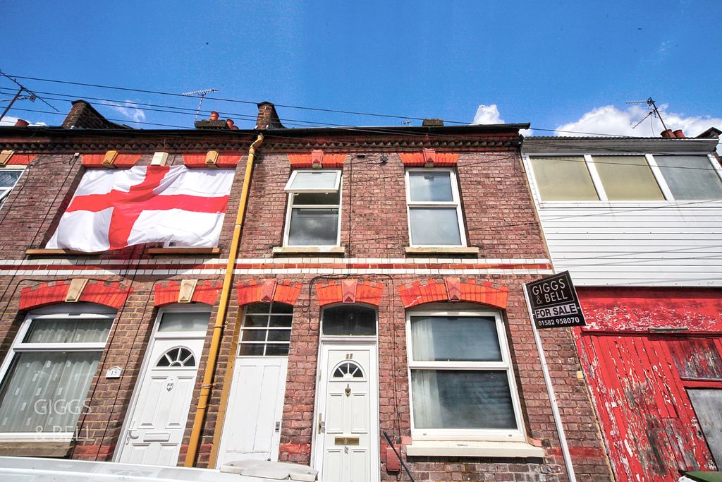Property photo 1 of 2 5153551