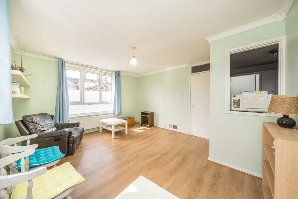 Property photo 2 of 4