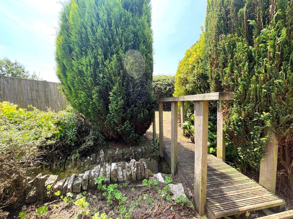 Property photo 3 of 26 4177 June Bridge.Jpg